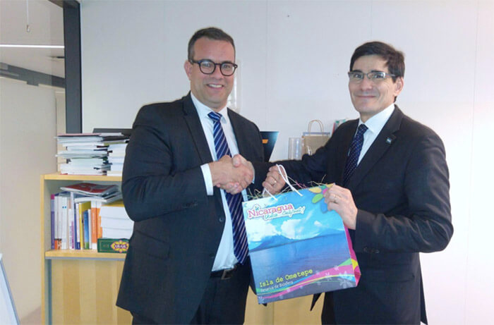 embajador-nicaragua-finlandia-encuentros-educacion